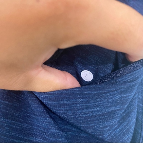 Lululemon THE Short Blue 9” M7ALAS Size L - Picture 4 of 4
